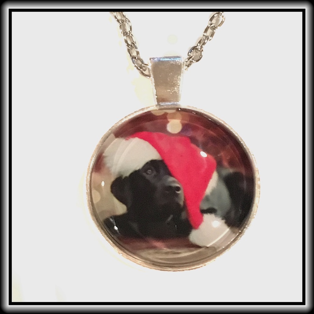 LAB PUP CHRISTMAS NECKLACE